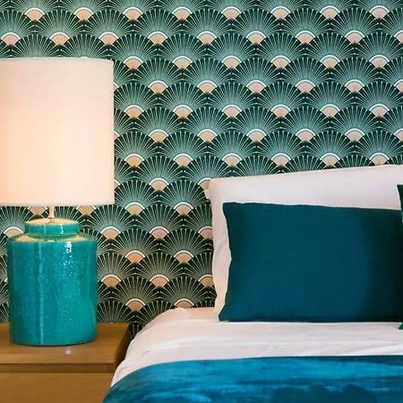 Luxury 4 Bedr Flat W/ Panoramic Views & Pool!! Apartamento Algés