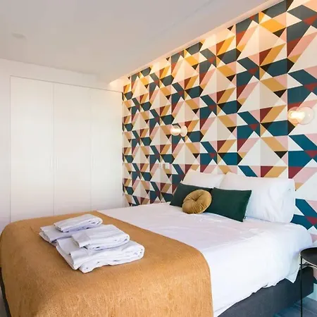 Apartamento Luxury 4 Bedr Flat W/ Panoramic Views & Pool!! Algés