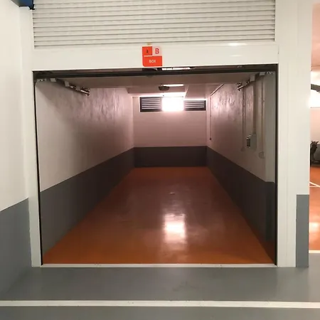 Luxury 4 Bedr Flat W/ Panoramic Views & Pool!! Algés