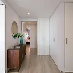 דירה Luxury 4 Bedr Flat W/ Panoramic Views & Pool!!