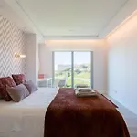 Διαμέρισμα Luxury 4 Bedr Flat W/ Panoramic Views & Pool!! Alges
