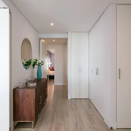 Lägenhet Luxury 4 Bedr Flat W/ Panoramic Views & Pool!!