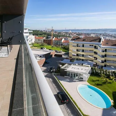 Luxury 4 Bedr Flat W/ Panoramic Views & Pool!! Lägenhet