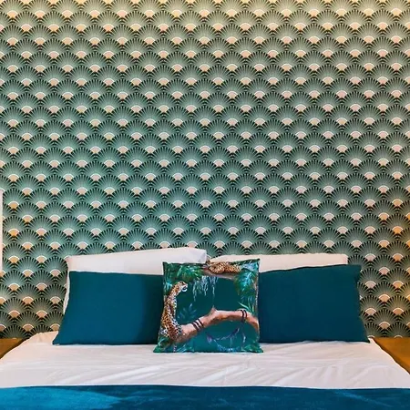 Lägenhet Luxury 4 Bedr Flat W/ Panoramic Views & Pool!!