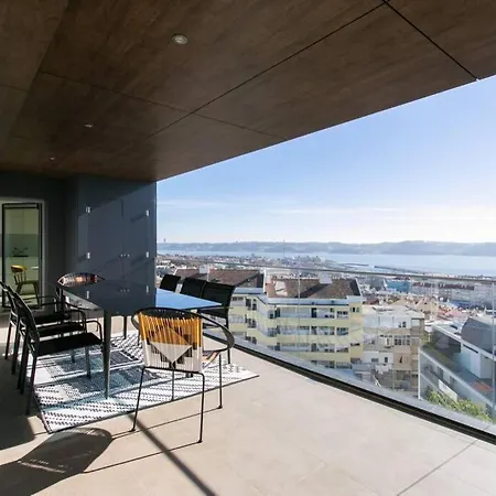 Lägenhet Luxury 4 Bedr Flat W/ Panoramic Views & Pool!! Algés