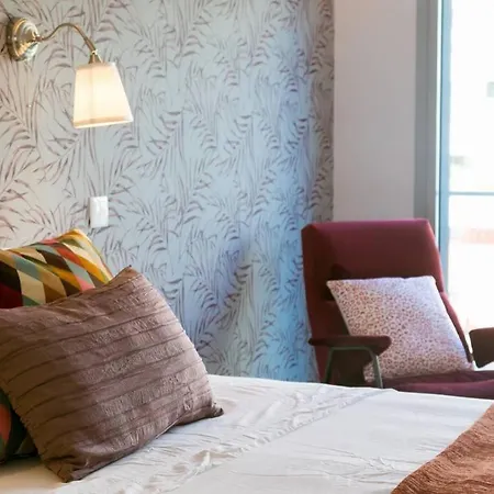 Luxury 4 Bedr Flat W/ Panoramic Views & Pool!! Апартаменты