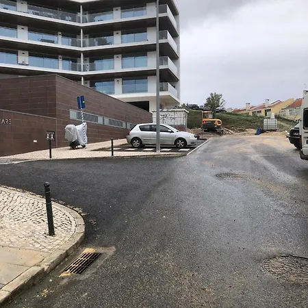 Luxury 4 Bedr Flat W/ Panoramic Views & Pool!!