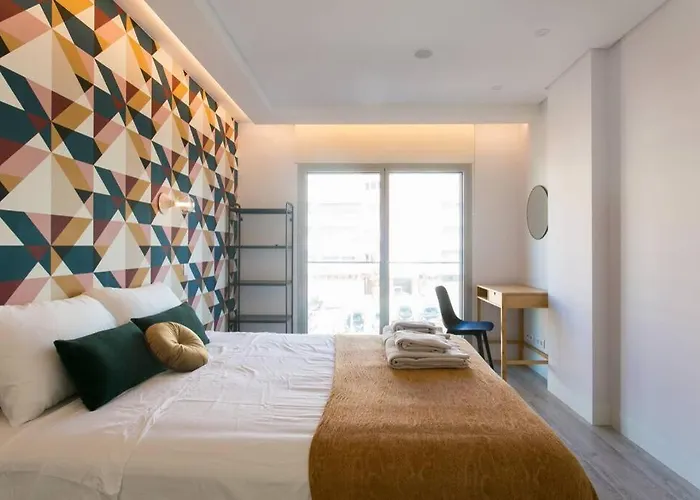 Luxury 4 Bedr Flat W/ Panoramic Views & Pool!! Apartment *